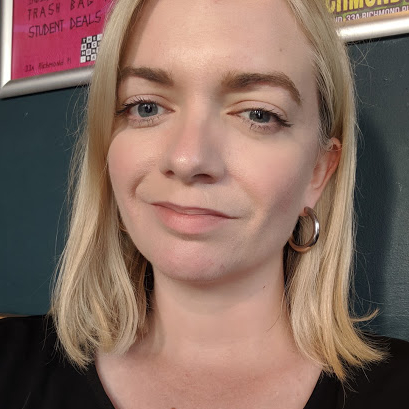 艾米莉·怀特,特约撰稿人