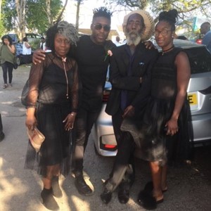 我很高兴爸爸没死于新冠肺炎